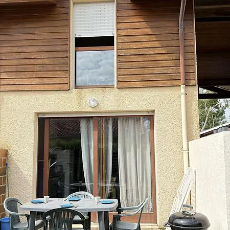 Maison Calme Proche Et Commerces - Fr-1-831-13